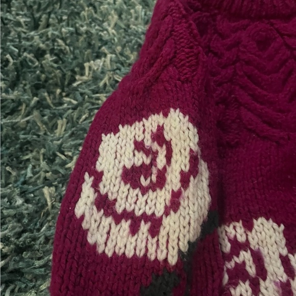 Vintage chunky knit sweater with rosettes and great neck detailing ladies XL - Picture 3 of 5